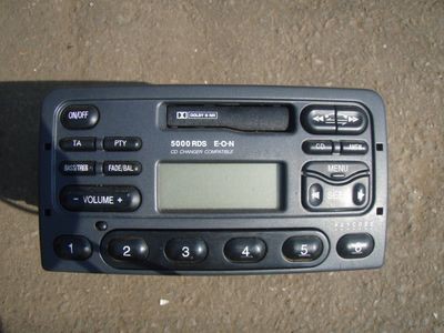 Ford_5000_RDS_Radio_Cassette.JPG