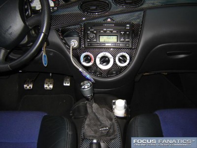 27842carbon_fiber_dash.jpg