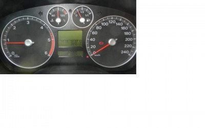 Přístrojovka Focus 1.8 TDCI 85kw, kombi, 11-2005, s navigací.JPG