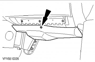 Demontáž koberce.jpg