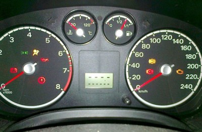 ford focus oprava palubni desky_3.jpg