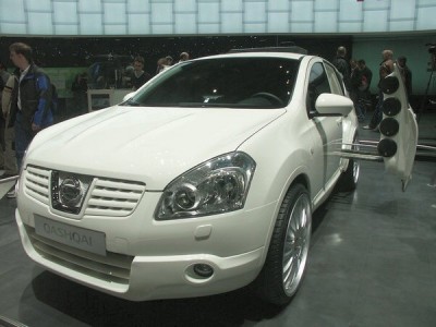 Nissan audio 1.jpg