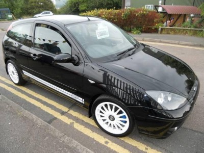 ford-focus-hatchback-2-0-st170-3dr-1737660755-640x480.jpg