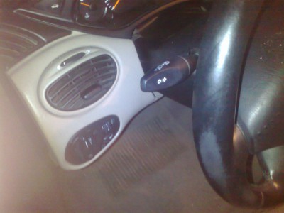 Současní páčka ve focusu